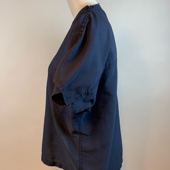 Scrub Top- Small - Picture 3 of 4